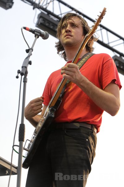 FRANKIE AND THE WITCH FINGERS - 2023-07-07 - SIX-FOURS-LES-PLAGE  - Scene La Plage - Josh Menashe
